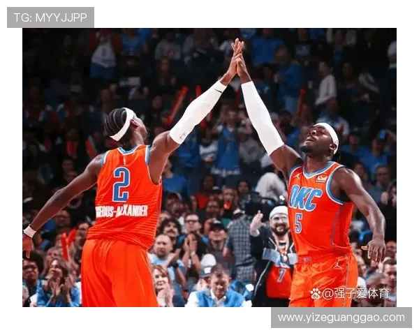 雷霆迎战快船明年首轮签AJ迪班萨现场观战状元大热